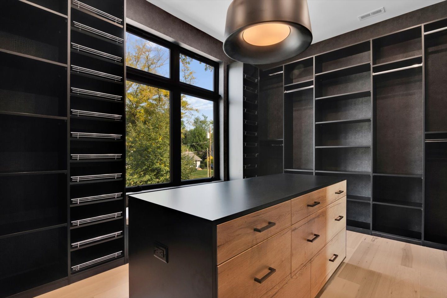 39 Primary Suite